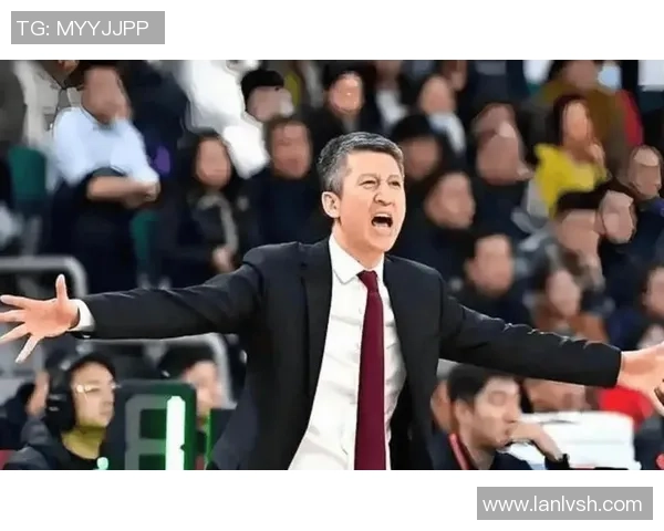 足球明星重聚恩师感人瞬间视频回顾师徒情深岁月如歌 足球明星重聚恩师感人瞬间视频回顾师徒情深岁月如歌